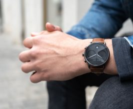 mix and match jam tangan dengan outfit