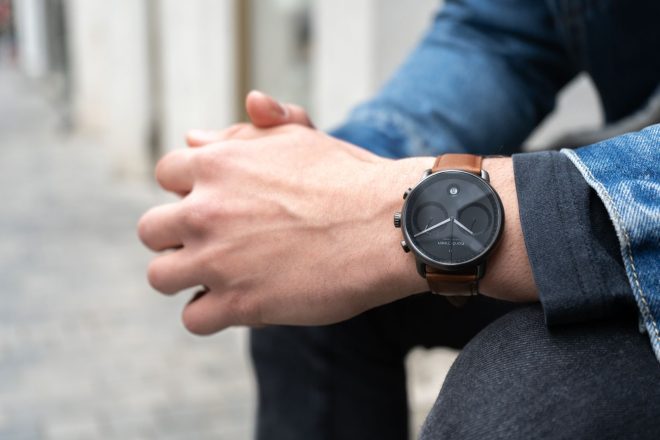 mix and match jam tangan dengan outfit